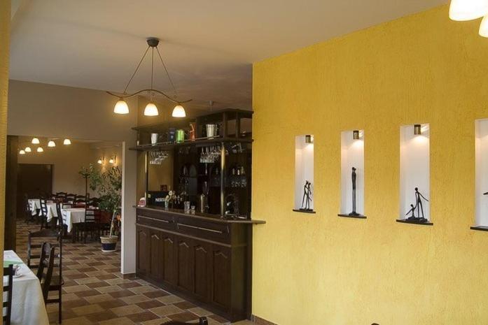 Hotel Labedy Gliwice Eksteriør bilde
